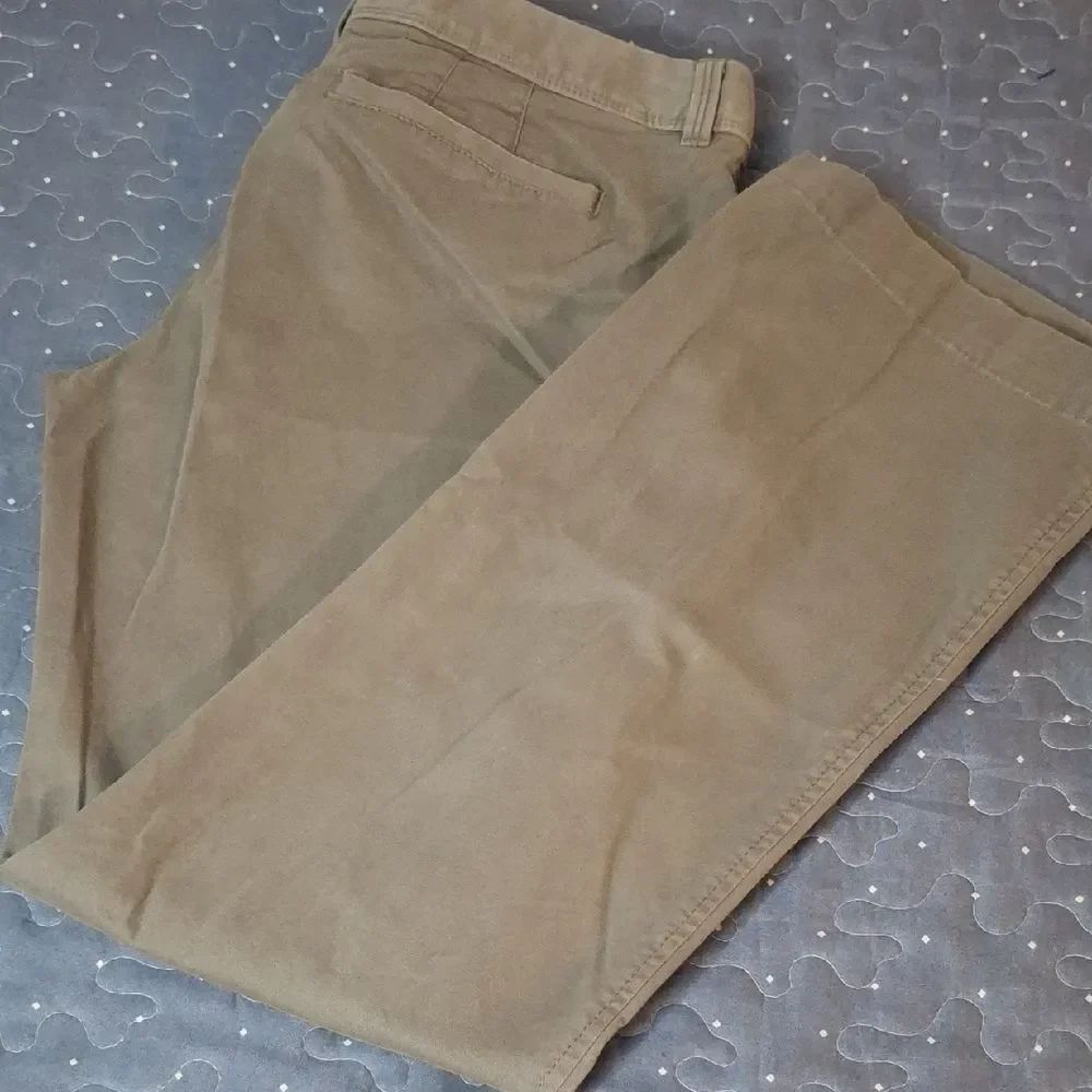 Old Navy Women's Low Rise Perfect Boot Cut size 8 short